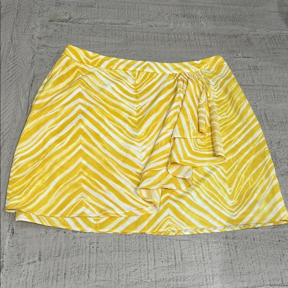 BCBGMaxAzria Yellow and White Skirt 4 - Picture 1 of 3